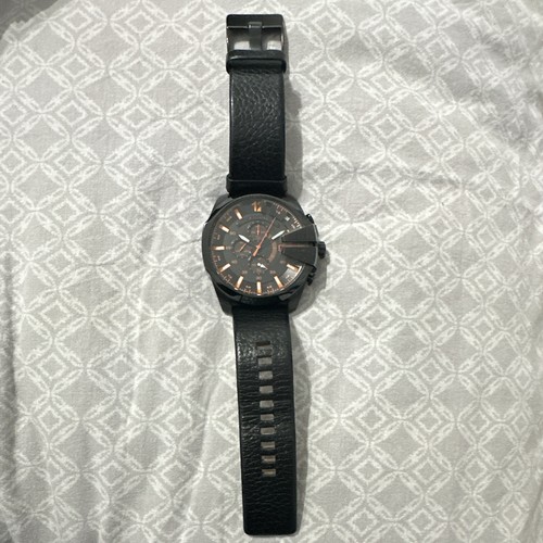 Analoge armbanduhr schwarz - analoge,